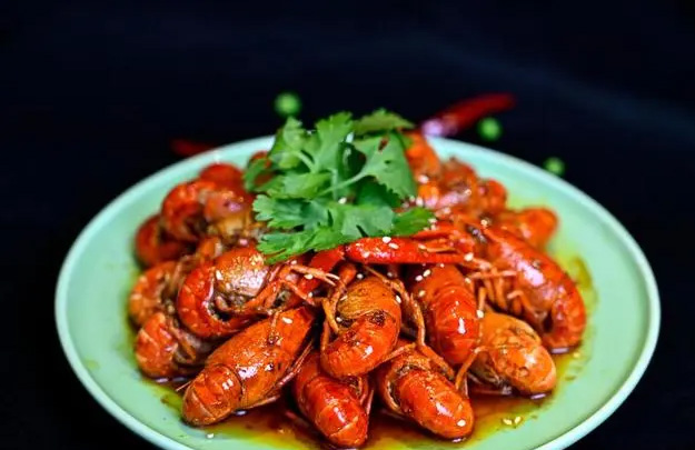 燃气蒸汽发生器让龙虾尾干净又卫生，还没有海克斯科技。